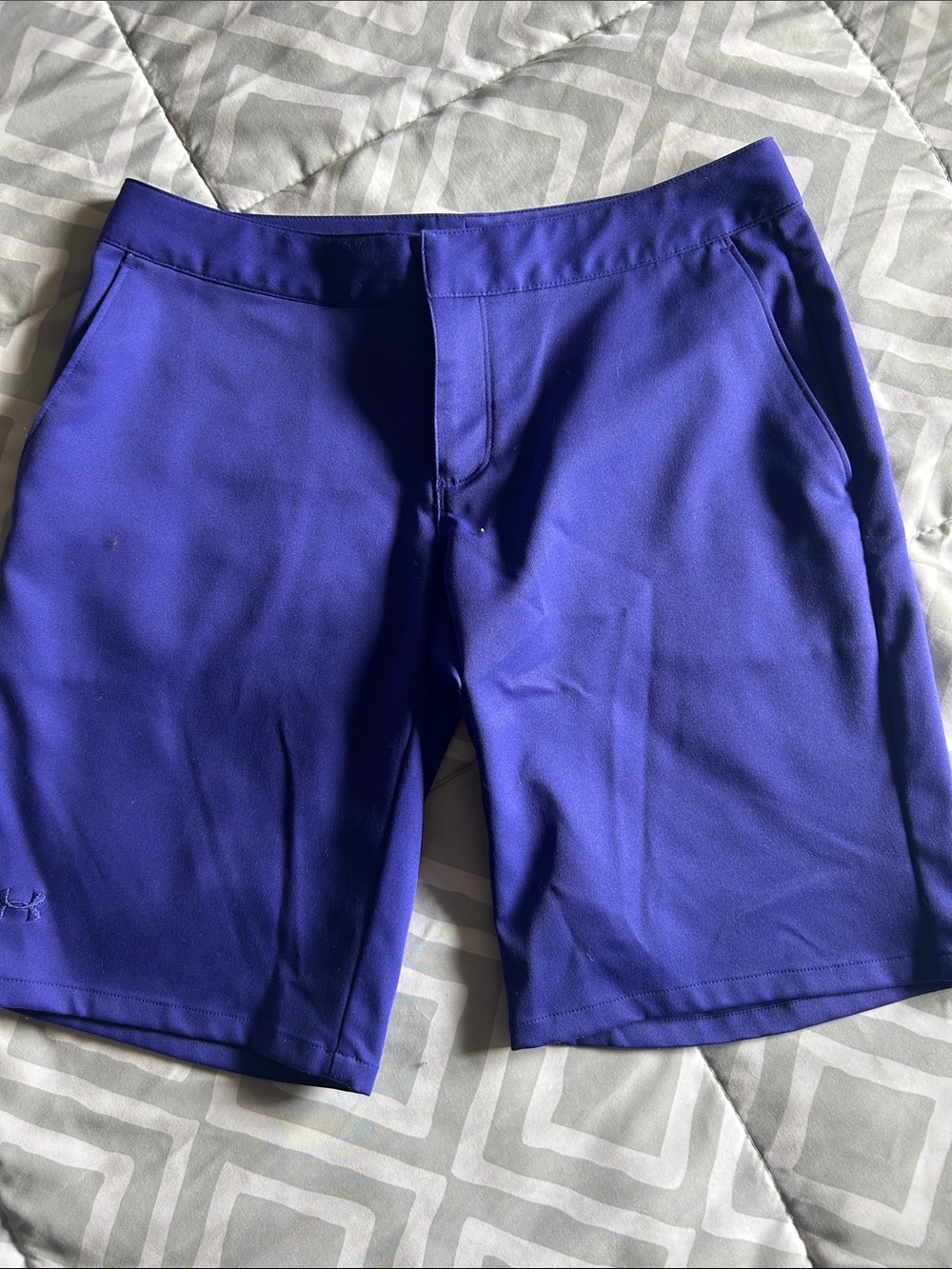Under Armour performance shorts💙
